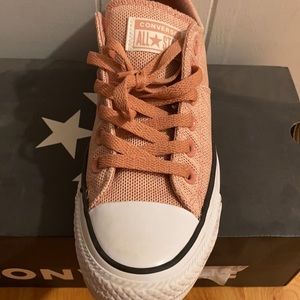 Women’s Converse Prink